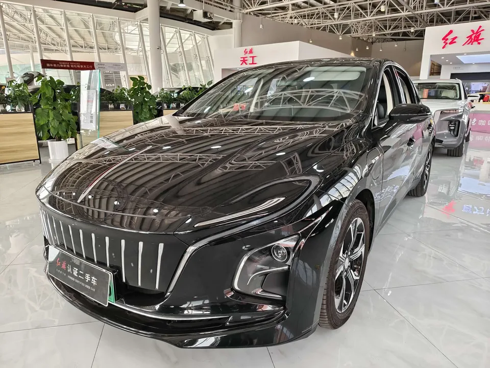 Hongqi E-QM5 2024