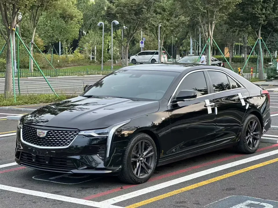 Cadillac CT4 2022