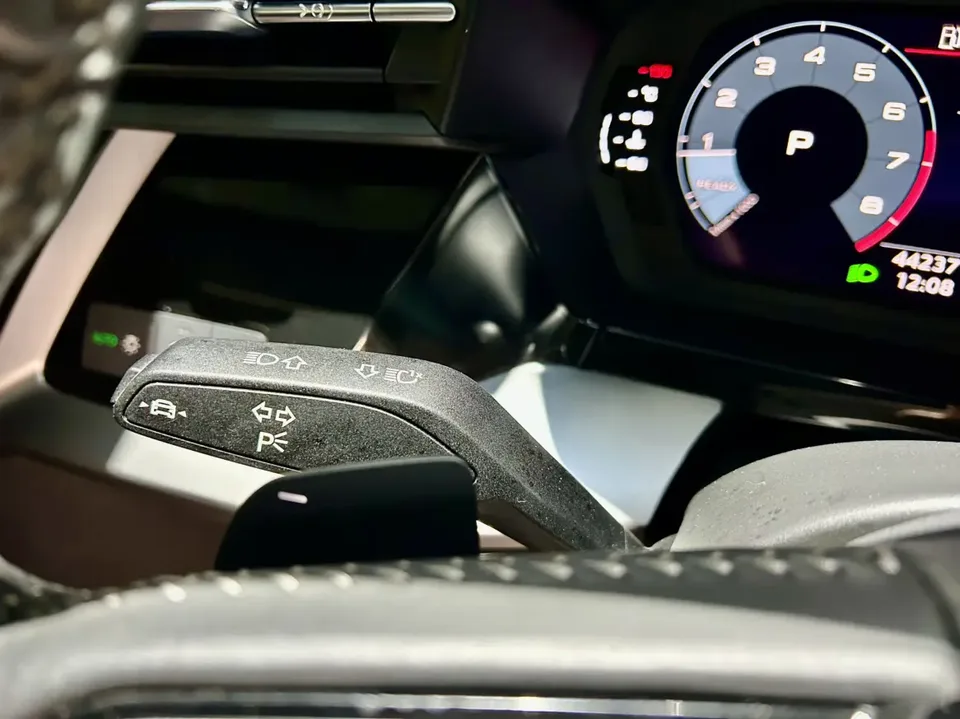 Audi A3 A3L Limousine 35 TFSI Fashion Sports 2022 — миниатюра 5