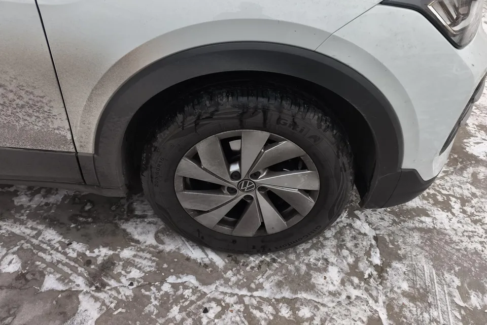 Volkswagen Tharu Tuyue 2025 New 1.5L Ruijin Edition 2024 — миниатюра 3