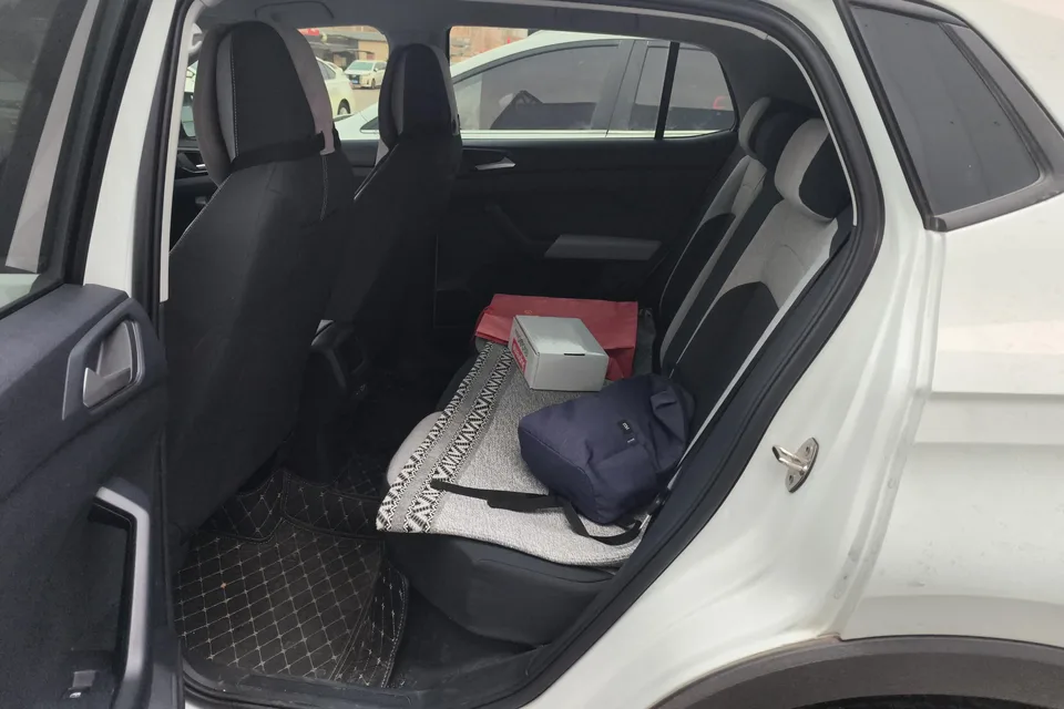 Volkswagen Tharu Tuyue 2025 New 1.5L Ruijin Edition 2024 — миниатюра 4