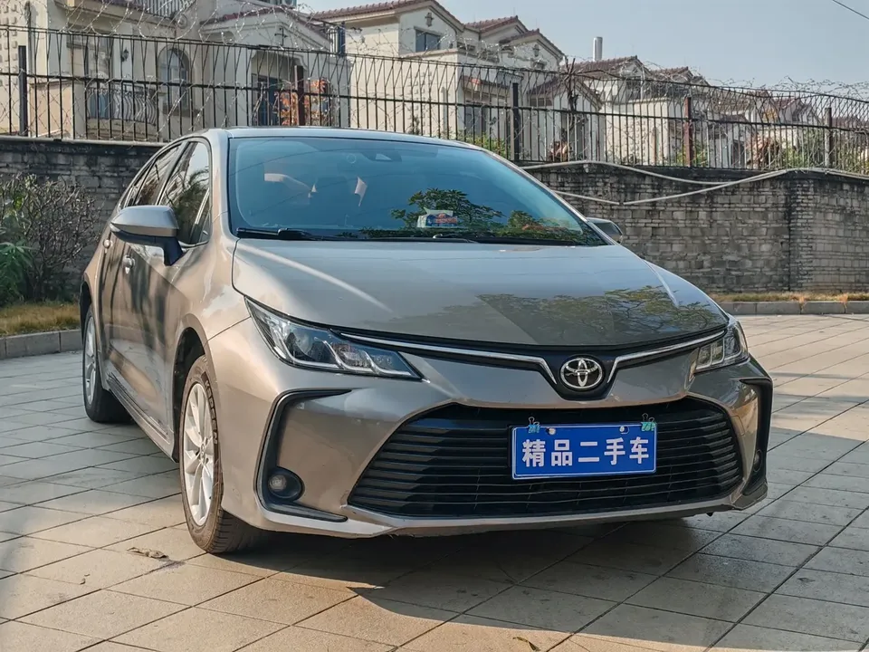 Toyota Corolla Corolla 2021 1.2T S-CVT Elite Edition 2023 — миниатюра 3