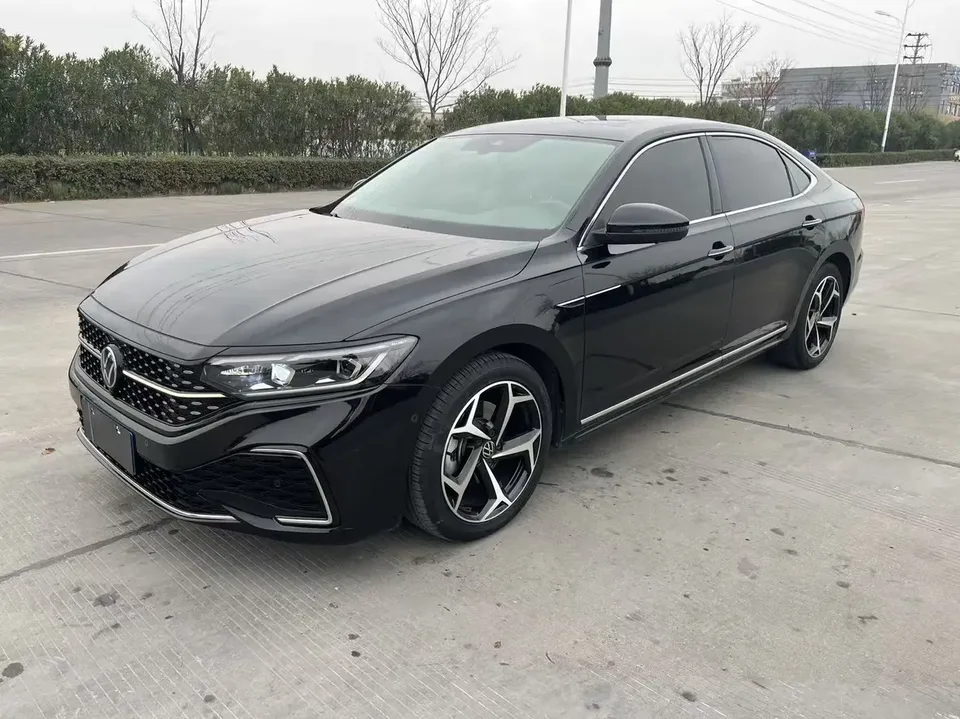 Volkswagen Passat 2023