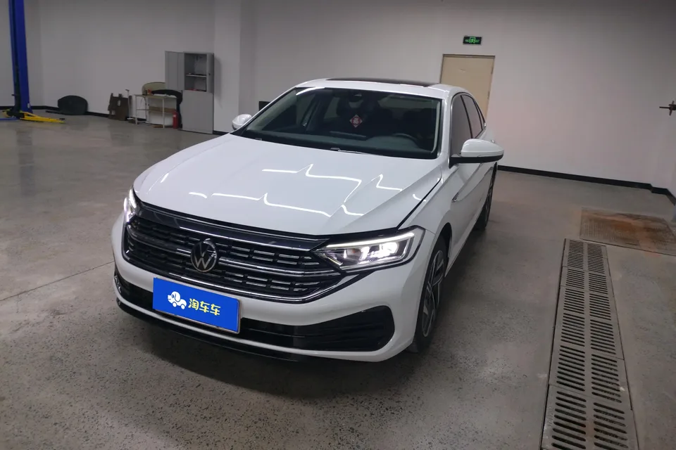 Volkswagen Sagitar 2024