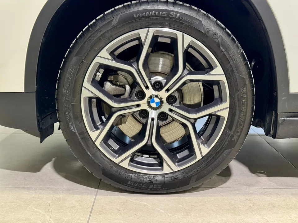 BMW X1 X1 2022 BMW X1 2022 sDrive25Li Leading Edition 2023 — thumbnail 2