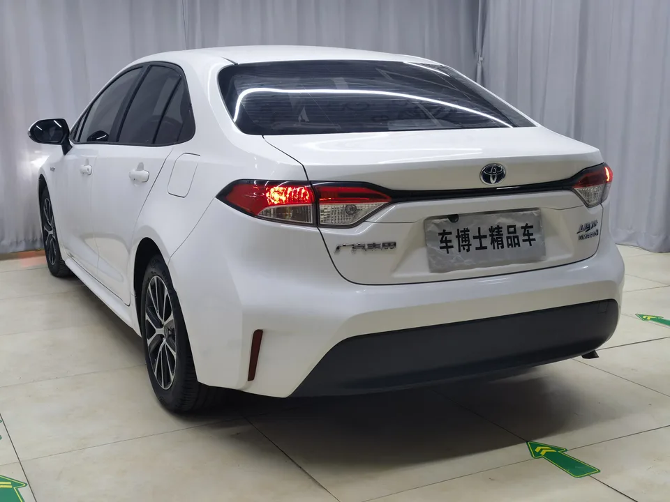 Toyota Levin Levin Hybrid 1.8L Knight Edition 2024 — миниатюра 3