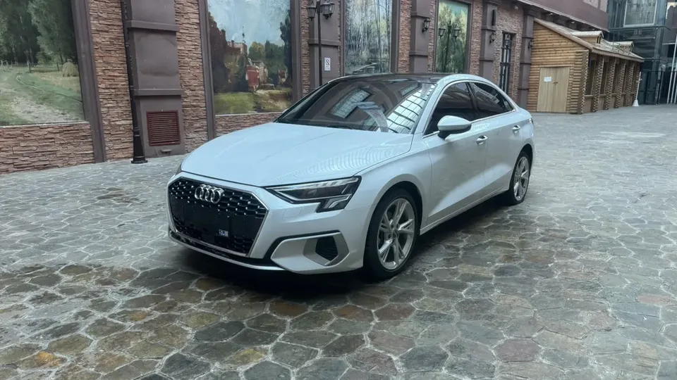 Audi A3 A3 2021 A3L Limousine 35 TFSI Fashionable and Elegant 2022 — photo 1, buy with delivery to Moscow