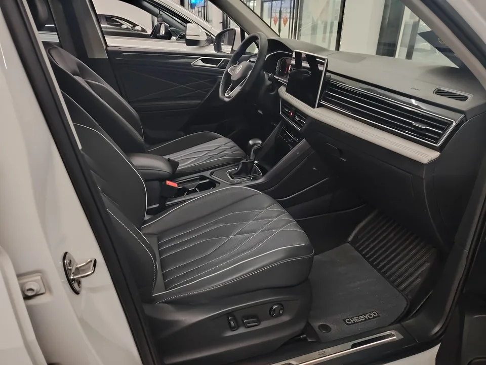 Volkswagen Tiguan L Tiguan L 2022 330TSI Automatic 2WD R-Line Enjoy Edition 2022 — миниатюра 3