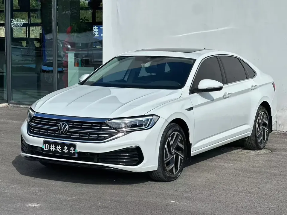 Volkswagen Sagitar 2025