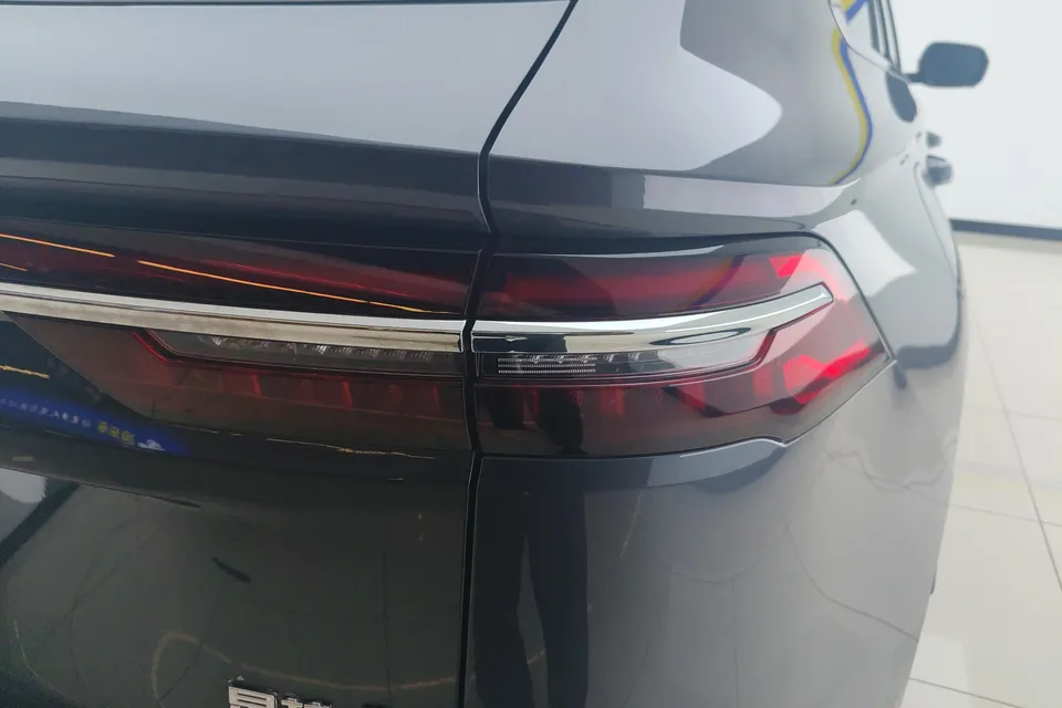 Geely Monjaro Xingyue L 2024 2.0TD High Power Automatic 2WD Yunqi Edition 2024 — миниатюра 2