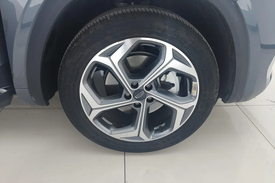 Geely Monjaro Xingyue L 2024 2.0TD High Power Automatic 2WD Yunqi Edition 2024 — миниатюра 3
