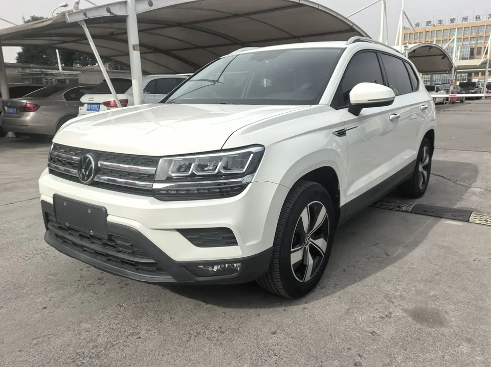 Volkswagen Tharu 280TSI 2WD Comfort Edition 2023 — фото 1, купить с доставкой в Москву