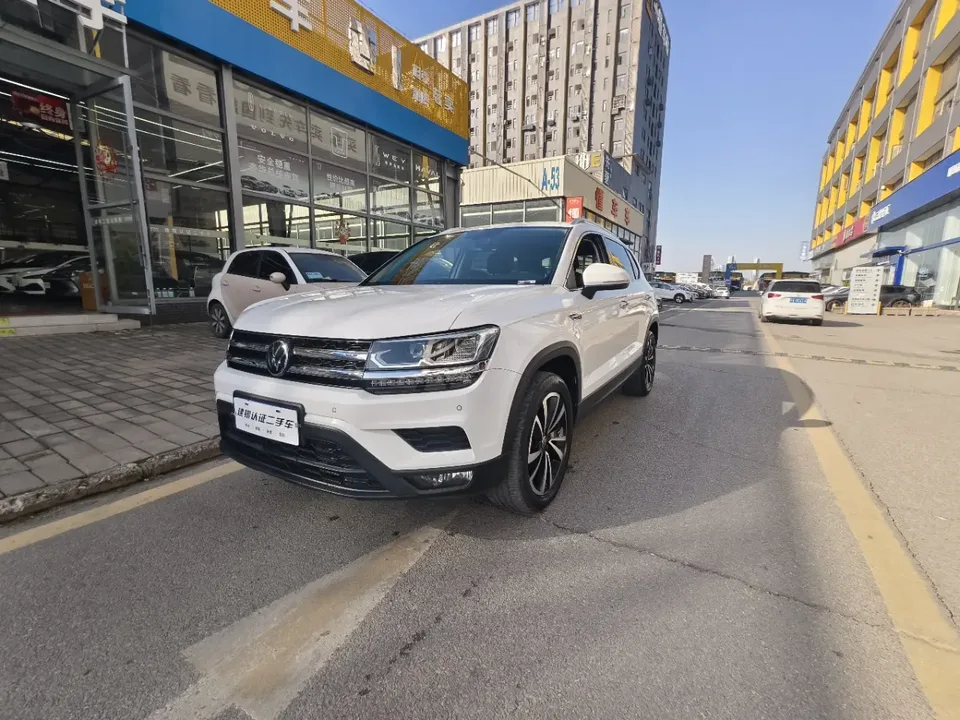 Volkswagen Tharu 280TSI 2WD Luxury Edition 2022 — фото 1, купить с доставкой в Москву