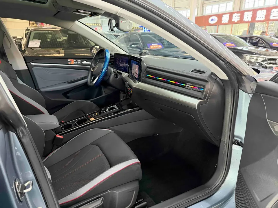 Volkswagen Lamando Lingdu Lingdu L 280TSI DSG Hot Edition 2023 — миниатюра 5