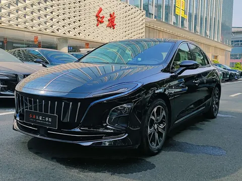 Hongqi E-QM5 2024 buy in Moscow