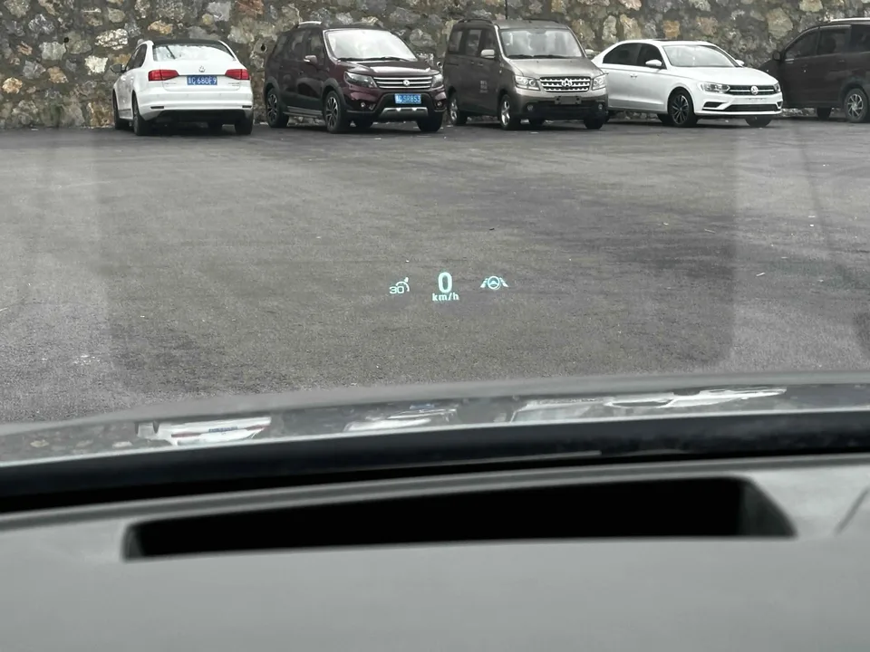 BYD Han DM DM-i 242KM flagship model 2023 — миниатюра 4