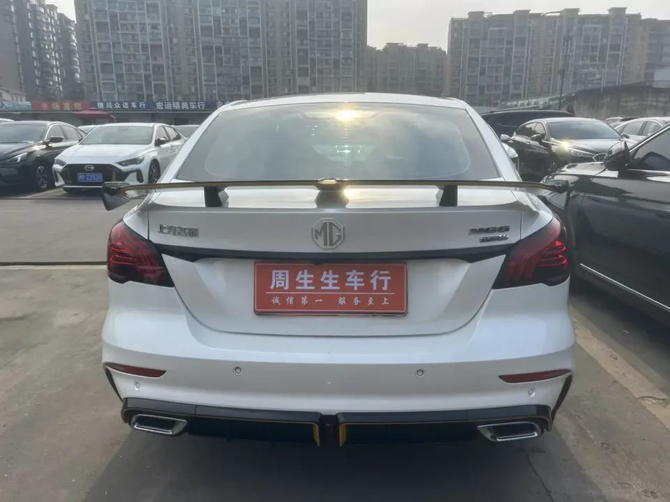 MG 6 Pro 1.5T Automatic Trophy Deluxe Edition 2023 — миниатюра 4