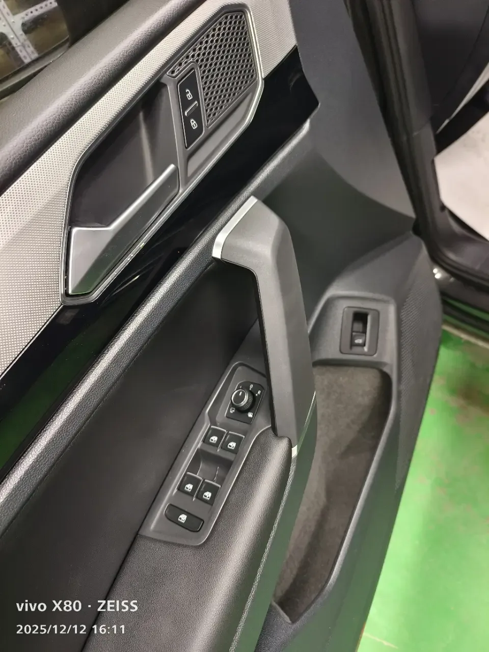 Volkswagen Tayron Tayron 2022 Tanyue 2022 280TSI 2WD Luxury Smart Edition 2022 — thumbnail 3