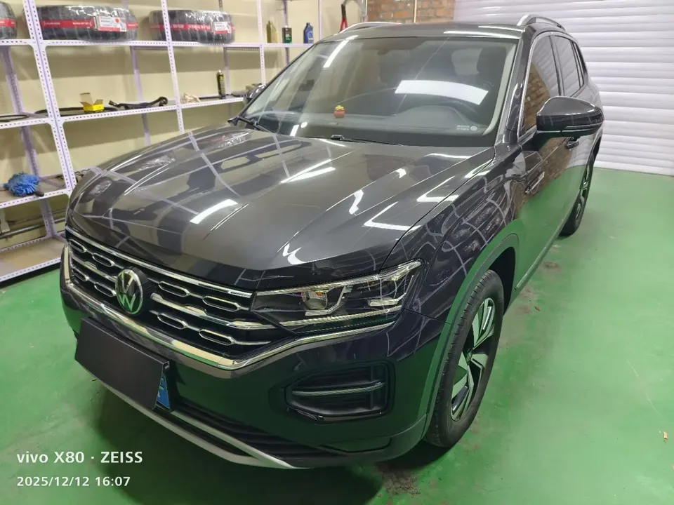 Volkswagen Tayron Tayron 2022 Tanyue 2022 280TSI 2WD Luxury Smart Edition 2022 — photo 1, buy with delivery to Moscow