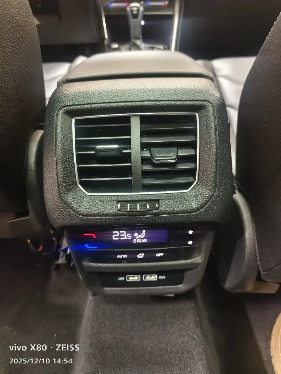 Volkswagen Tayron Tayron 2022 Tanyue 2022 280TSI 2WD Luxury Smart Edition 2022 — thumbnail 3