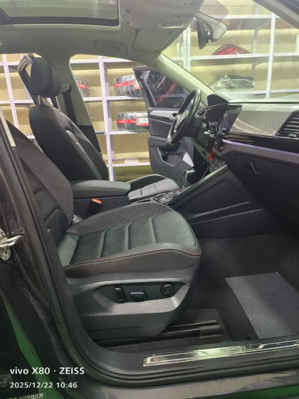 Volkswagen Tayron Tanyue 2022 280TSI 2WD Luxury Smart Edition 2022 — миниатюра 2