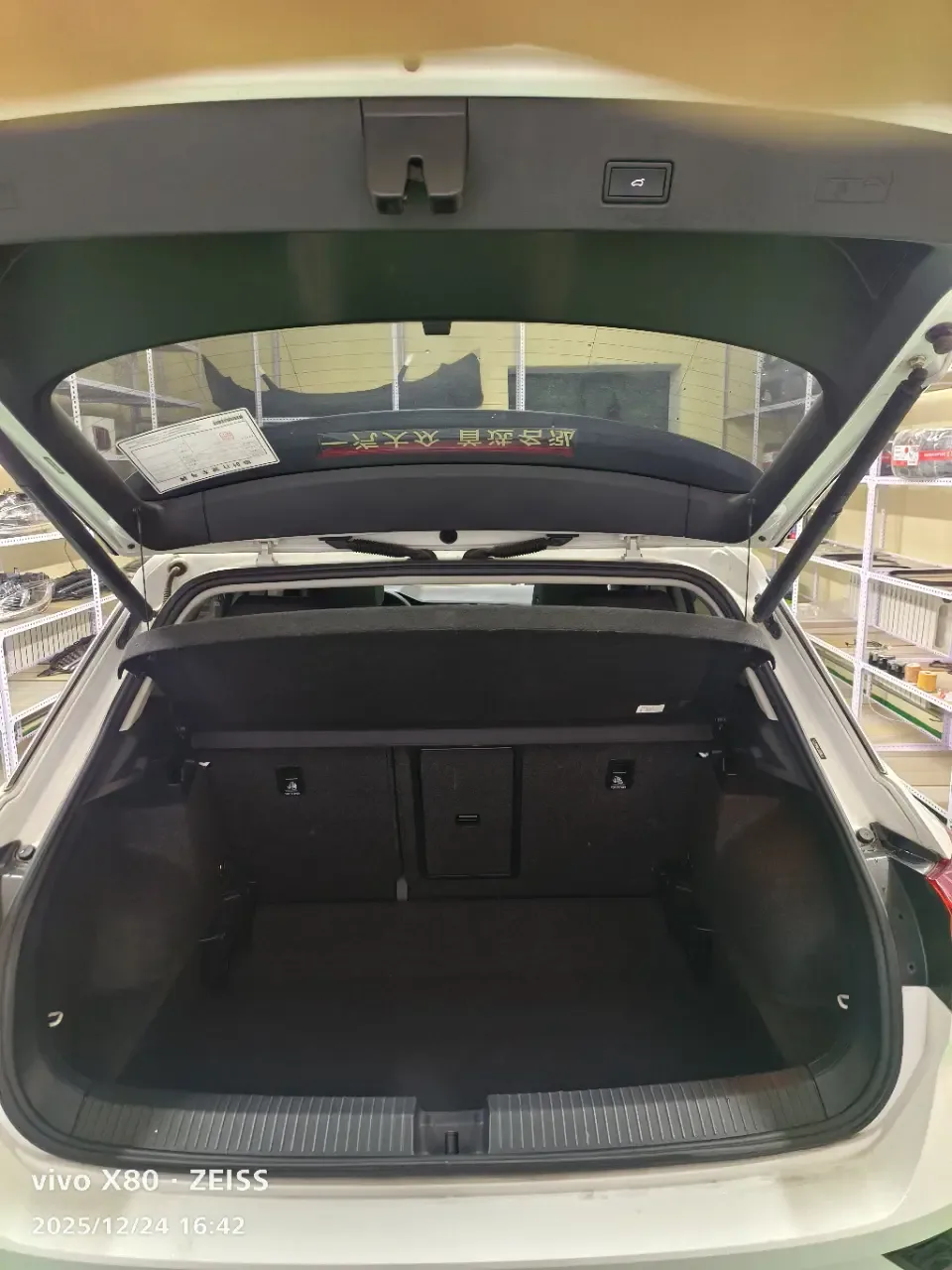 Volkswagen T-Roc Tanyue 280TSI DSG 2WD Elite PLUS 2022 — миниатюра 5
