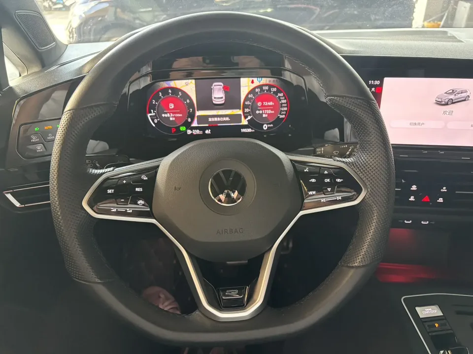 Volkswagen Golf Golf 2023 facelift 280TSI DSG R-Line Lite 2024 — thumbnail 3