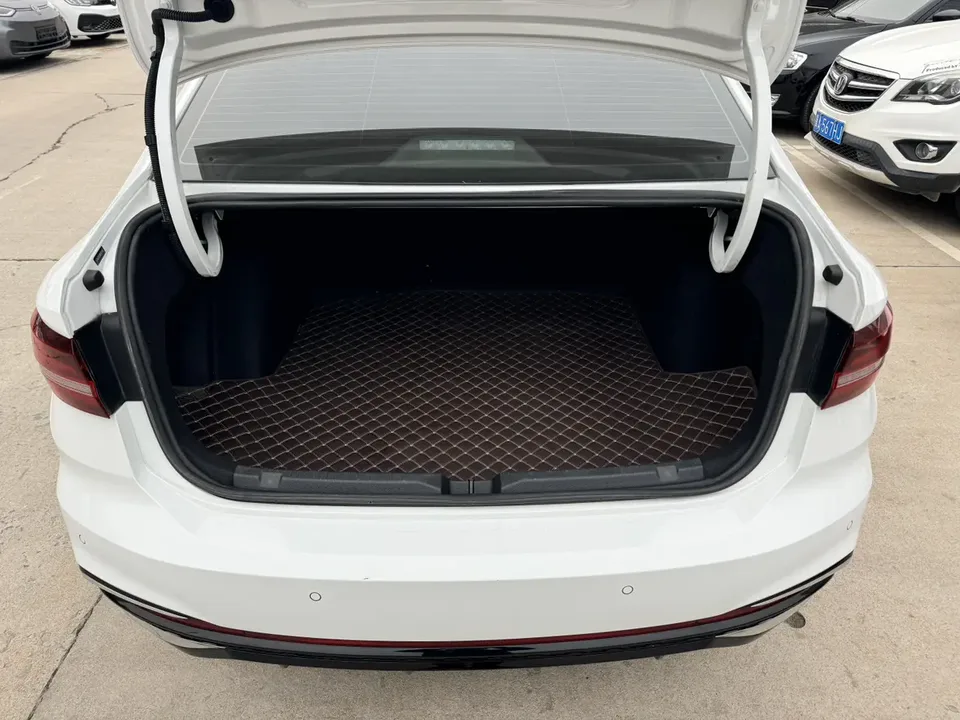 Volkswagen Lavida Lavida 2024 300TSI DSG Manyi Edition 2025 — миниатюра 5
