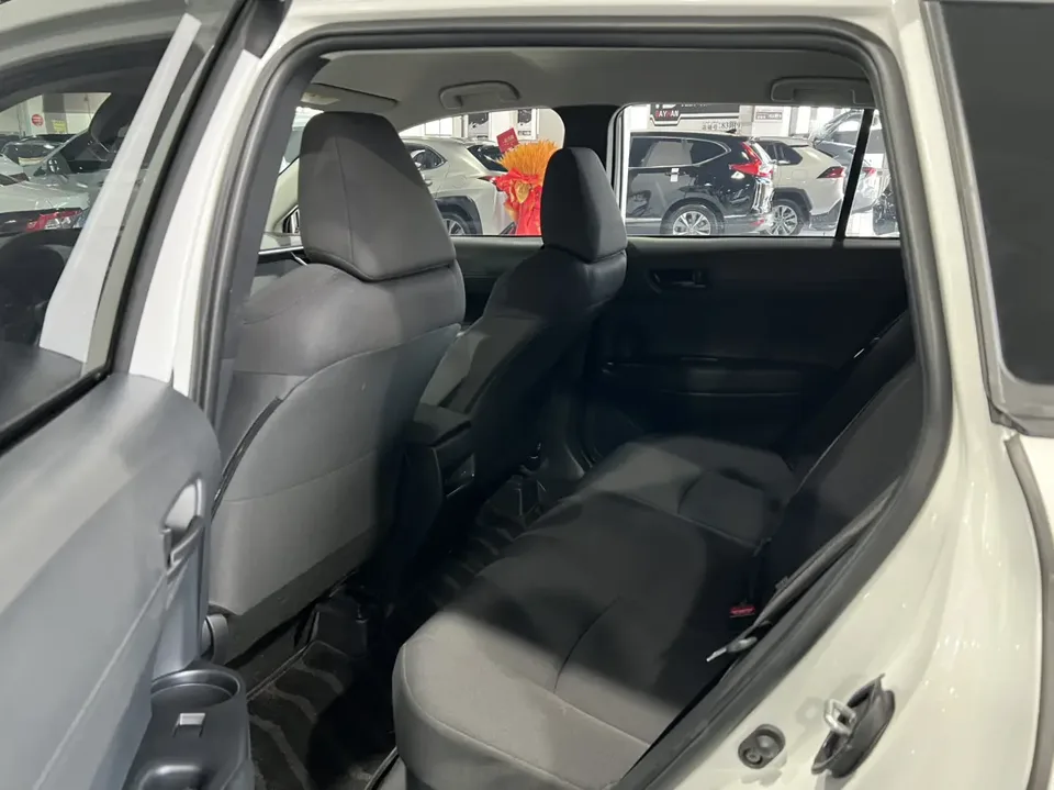 Toyota CorollaCross 2.0L Intelligent Electric Hybrid Dual Engine Flagship Edition 2024 — миниатюра 3