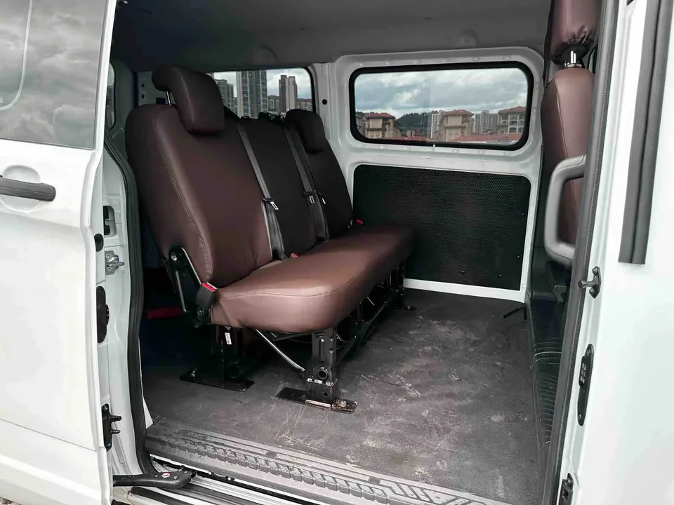 Ford Transit Transit 2019 2.0T diesel multi-functional commercial vehicle short-axle low-roof 6-seater National VI 2023 — миниатюра 3