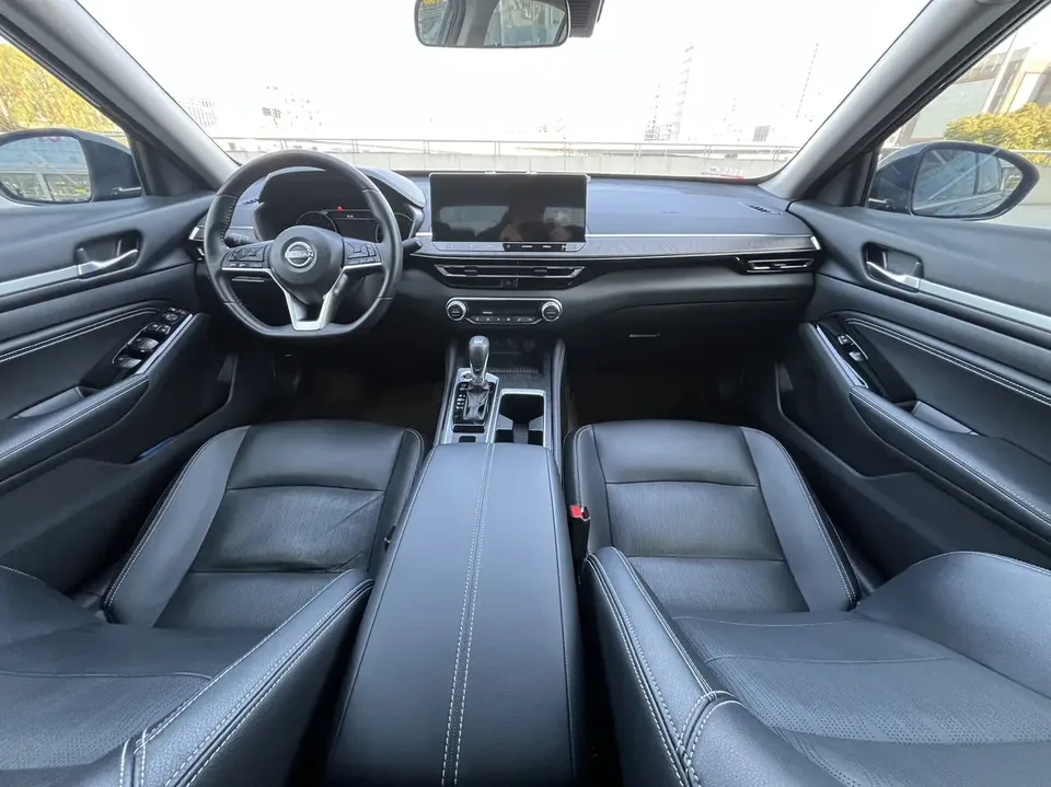 Nissan Altima Teana 2022 2.0L XL-Upr Premium Edition 2024 — thumbnail 4