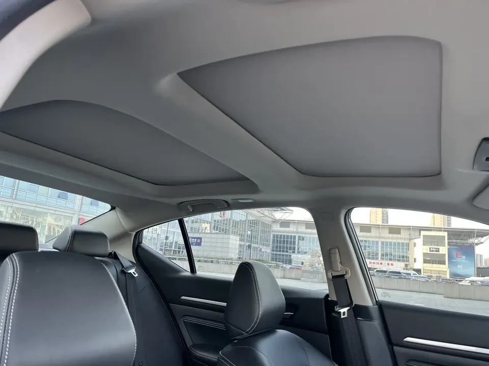 Nissan Altima Teana 2022 2.0L XL-Upr Premium Edition 2024 — thumbnail 5