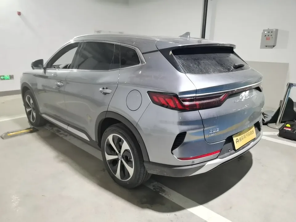 BYD Song PLUS DM DM-i 110KM 2WD Flagship PLUS 2022 — миниатюра 2