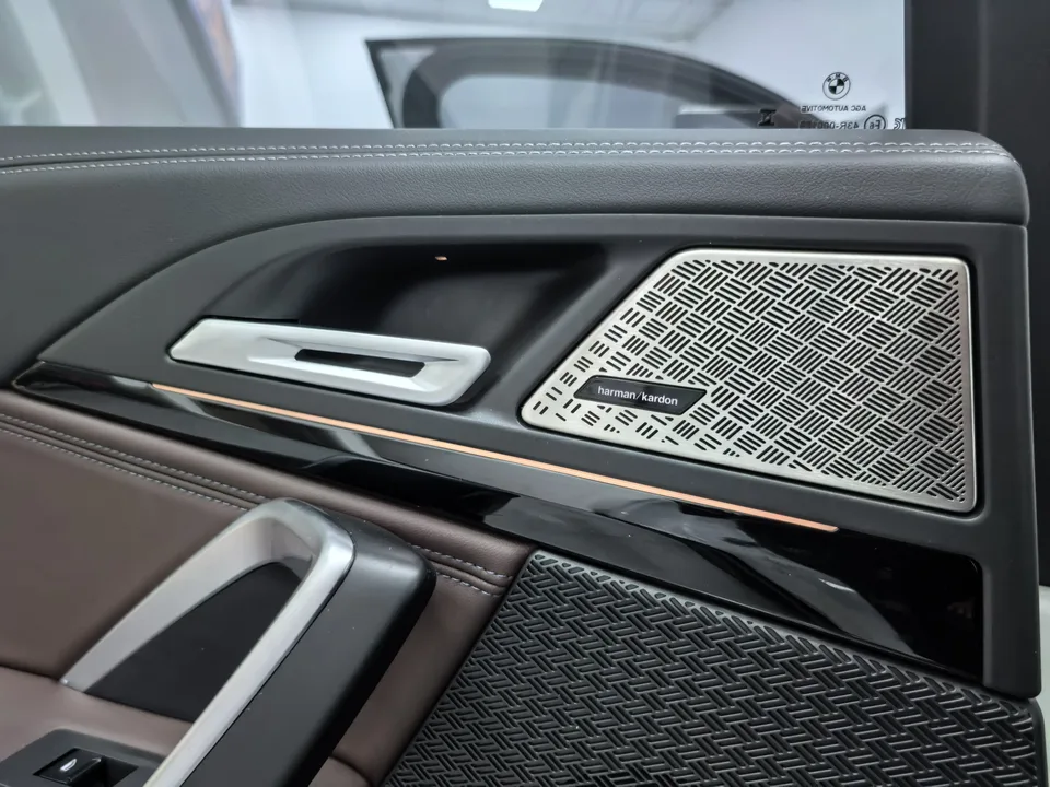 BMW X1 BMW X1 2023 sDrive25Li X Design Package 2024 — thumbnail 3