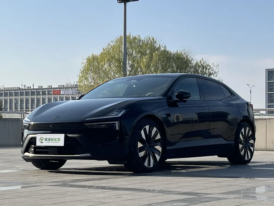 Polestar 4 2024