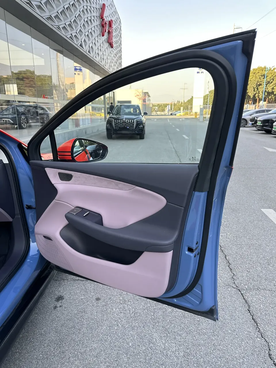 Hongqi Red Flag Tiangong 05 750 Smart Edition 2025 — миниатюра 3