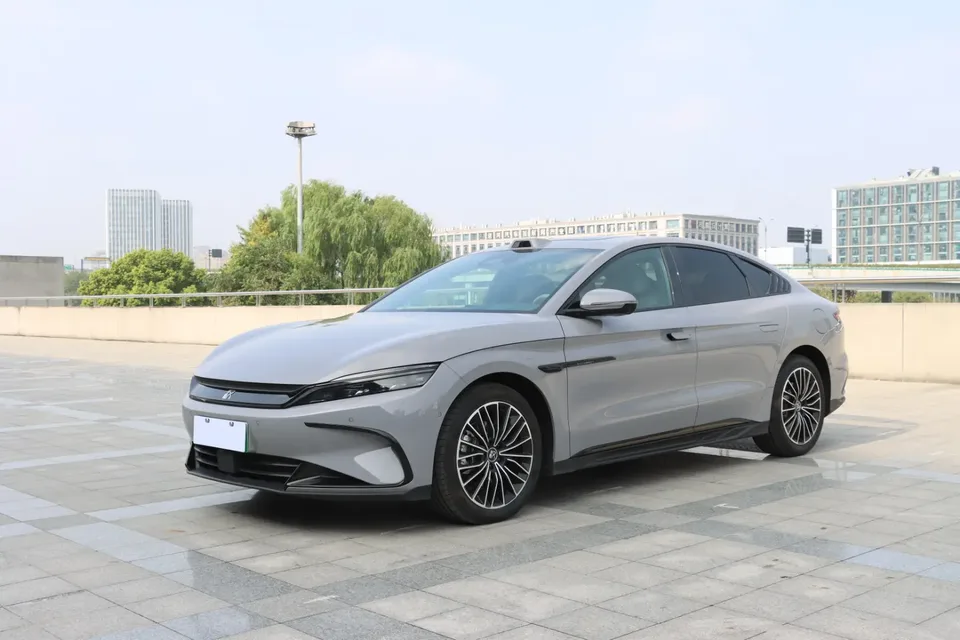 BYD Han DM 2025
