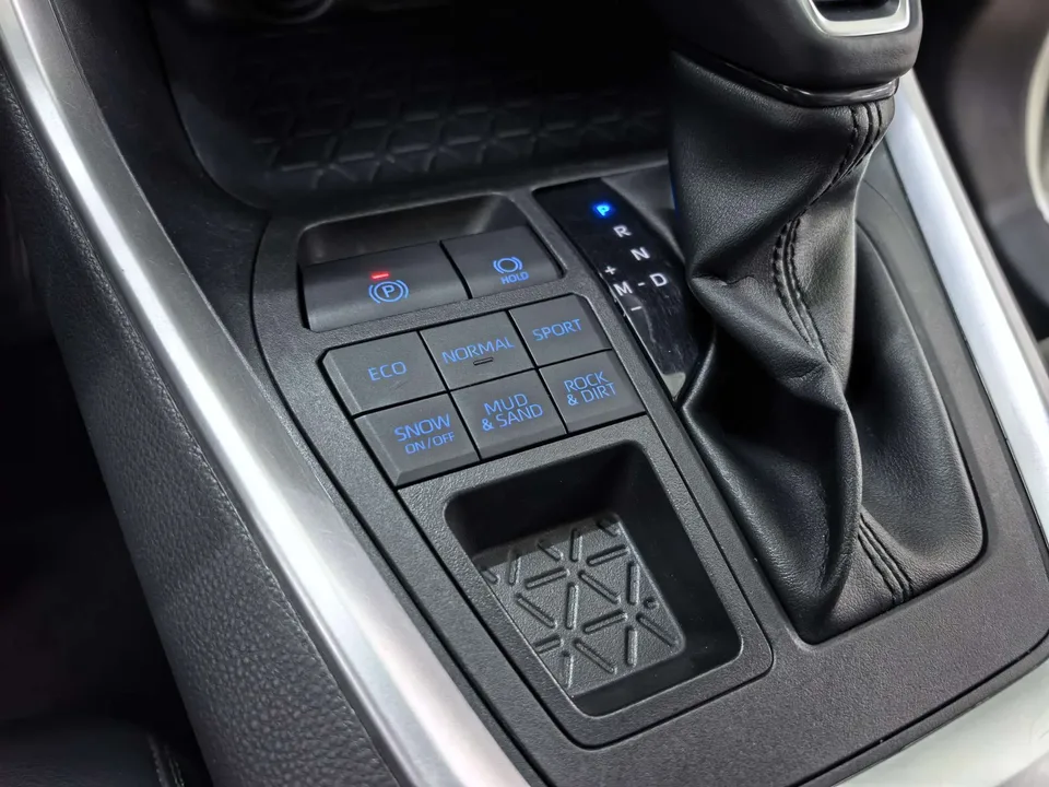 Toyota RAV4 RAV4 2022 2.0L CVT 4WD Premium Edition 2022 — thumbnail 5