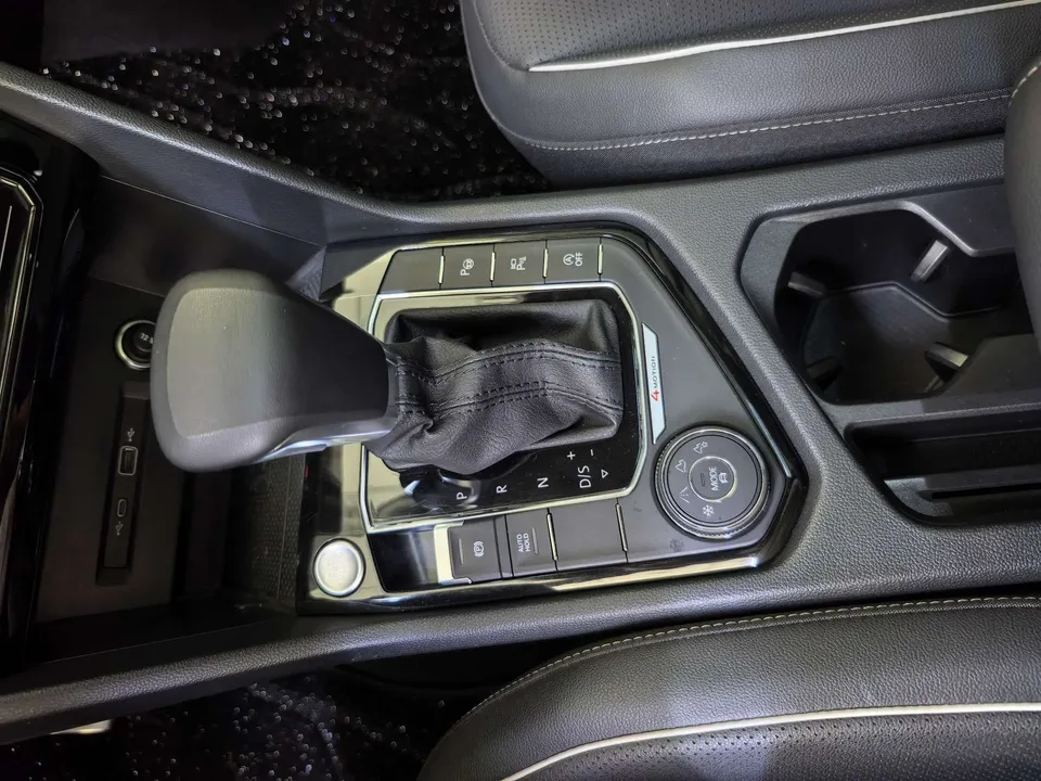 Volkswagen Tiguan L Tiguan L 2023 380TSI four-wheel drive R-Line version 7 seats 2023 — миниатюра 4