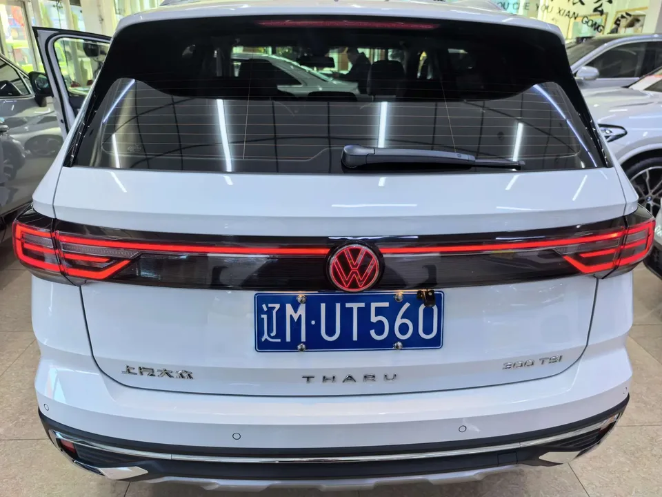 Volkswagen Tharu 300TSI 2WD Full Moon Edition 2023 — миниатюра 2