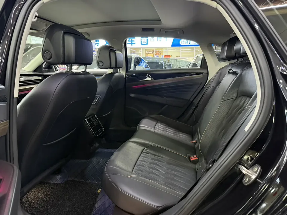 Volkswagen Passat Passat 2024 380TSI Elite Edition 2023 — миниатюра 4