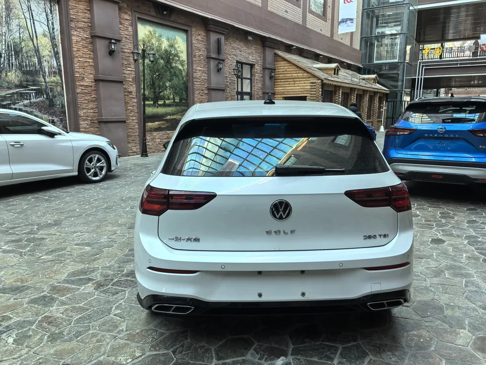 Volkswagen Golf Golf 2021 280TSI DSG R-Line 2022 — миниатюра 2