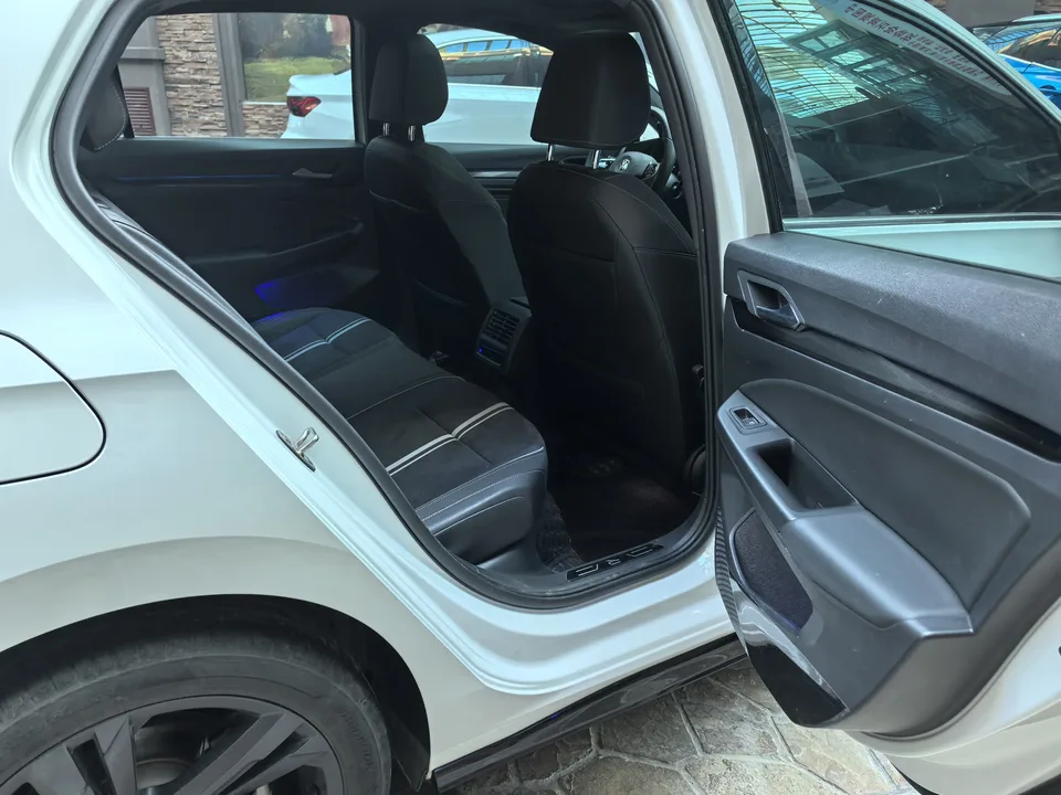 Volkswagen Golf Golf 2021 280TSI DSG R-Line 2022 — миниатюра 3