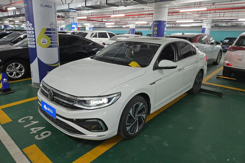 Volkswagen Bora 2023
