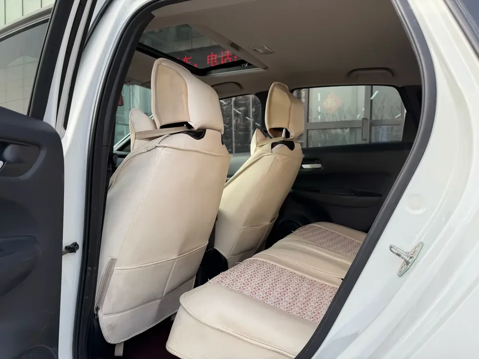 Honda FIT Fit 2022 1.5L CVT Trendy Sunroof Edition 2023 — thumbnail 5