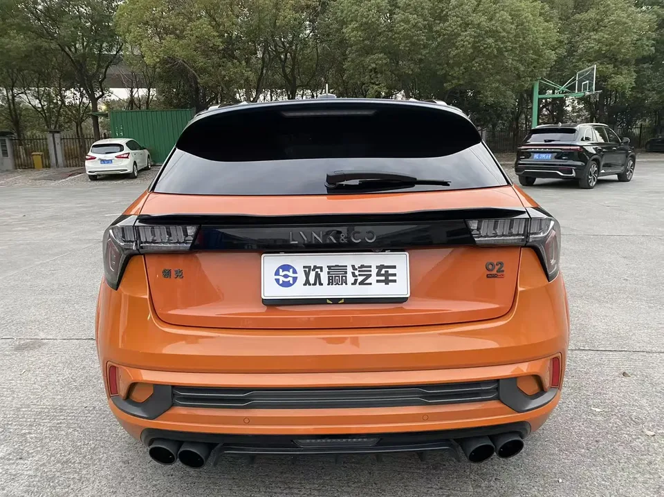 Lynk & Co 02 Hatchback 2.0TD Hatchback Halo (with driving control kit) 2022 — миниатюра 5
