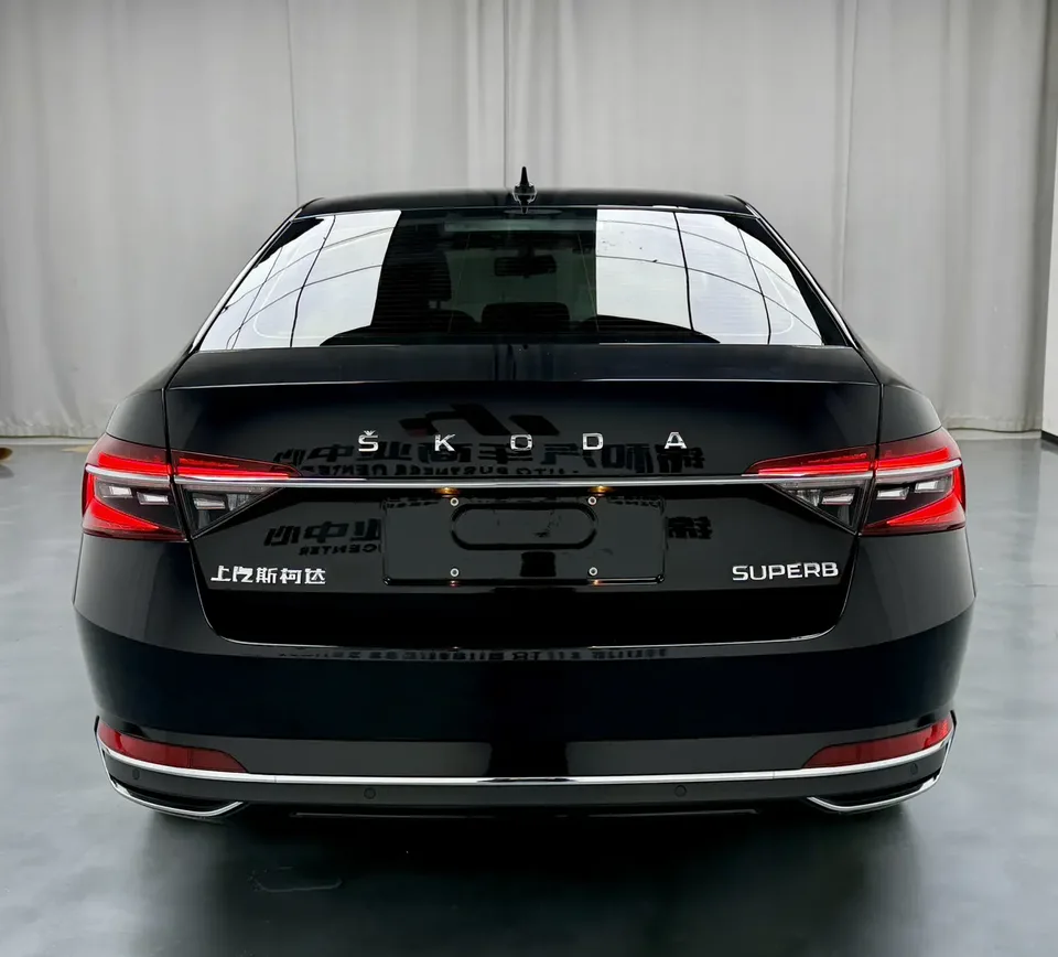 Skoda Speedy Super 2023 TSI280 DSG Exclusive Edition 2023 — миниатюра 5
