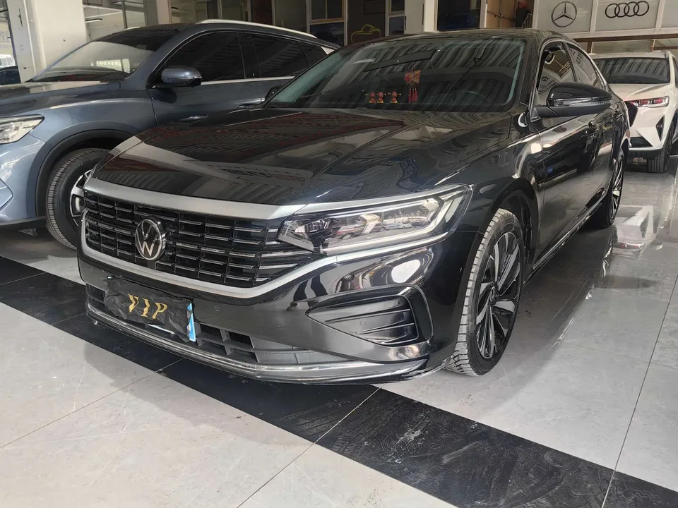 Volkswagen Passat 2023