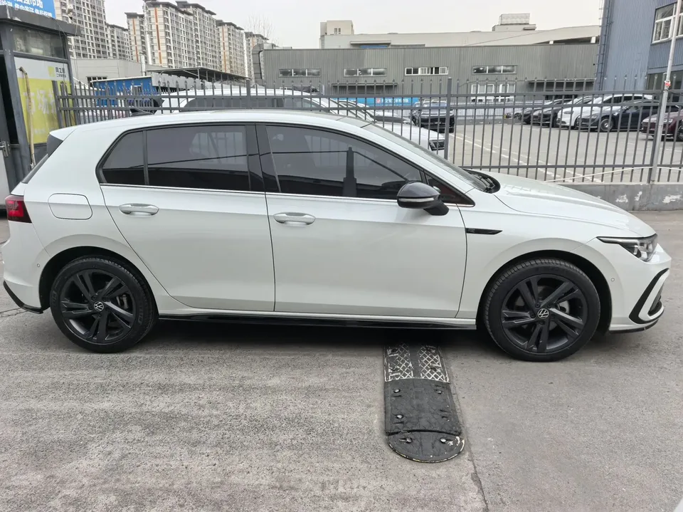 Volkswagen Golf golf 2023 280TSI DSG R-Line 2023 — thumbnail 2