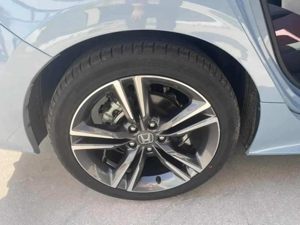 Honda Integra Stylish 2023 2.0L e:HEV Premium Edition 2022 — миниатюра 4